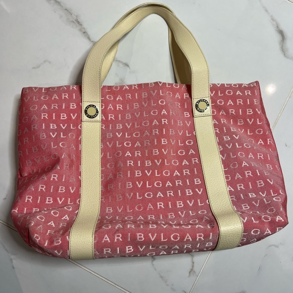 Bvlgari mania red logo tote - Picture 7 of 14